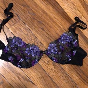 ~NEVER WORN Hanky Panky Floral bra